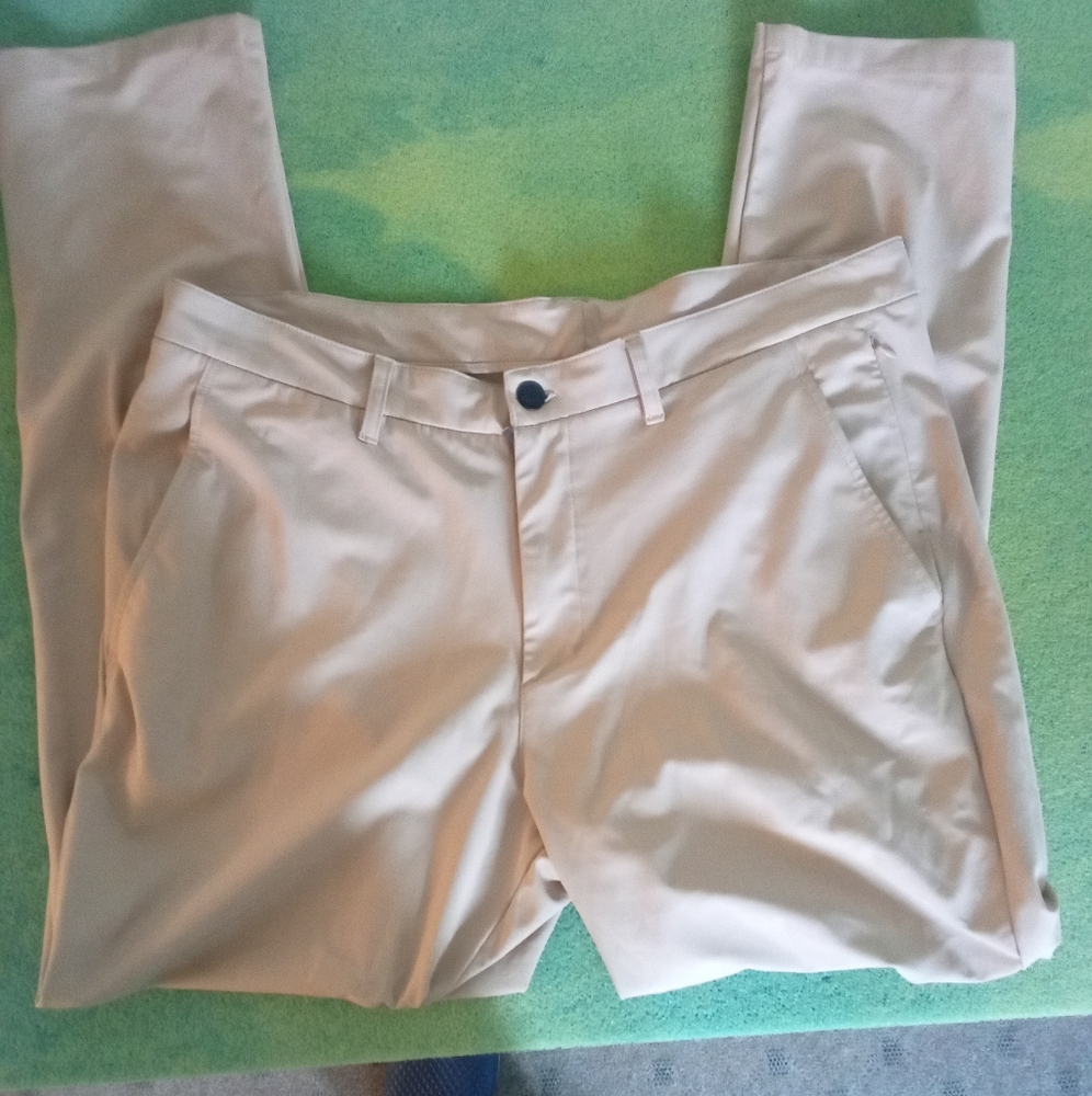 Men's Reebok Golf Pants SZ. 38/32